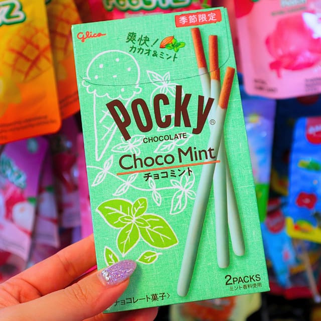 Glico Pocky Choco Mint 82g (GLICO)