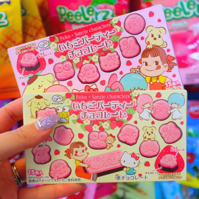 Peko x Sanrio Strawberry Party Chocolate 40g (FUJIYA)