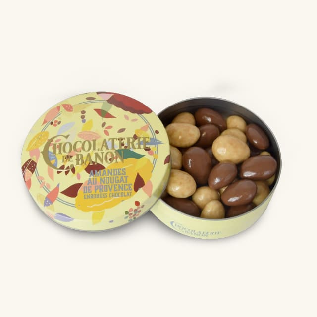 Olivettes trukket med sjokolade og sort nougat Kort dato