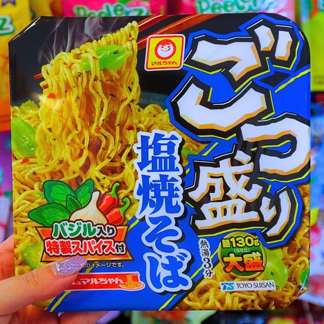 Gotsumori Cup Shio-Yakisoba Extra Big Salty Instant Stir-Noodle 156g (TOYO SUISAN)