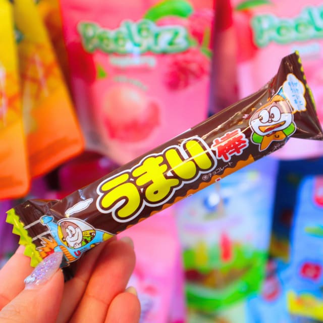 Umaibo Puffed Corn Stick Chocolate (YAOKIN)