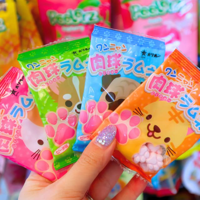 Wan Nyan Paw-Shaped Ramune Candy Peach 9g (ORION)