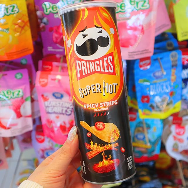 Pringles Super Hot Spicy Strips 110g